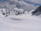 Вид на Аккемский ледник и верхнее плато ледника Менсу